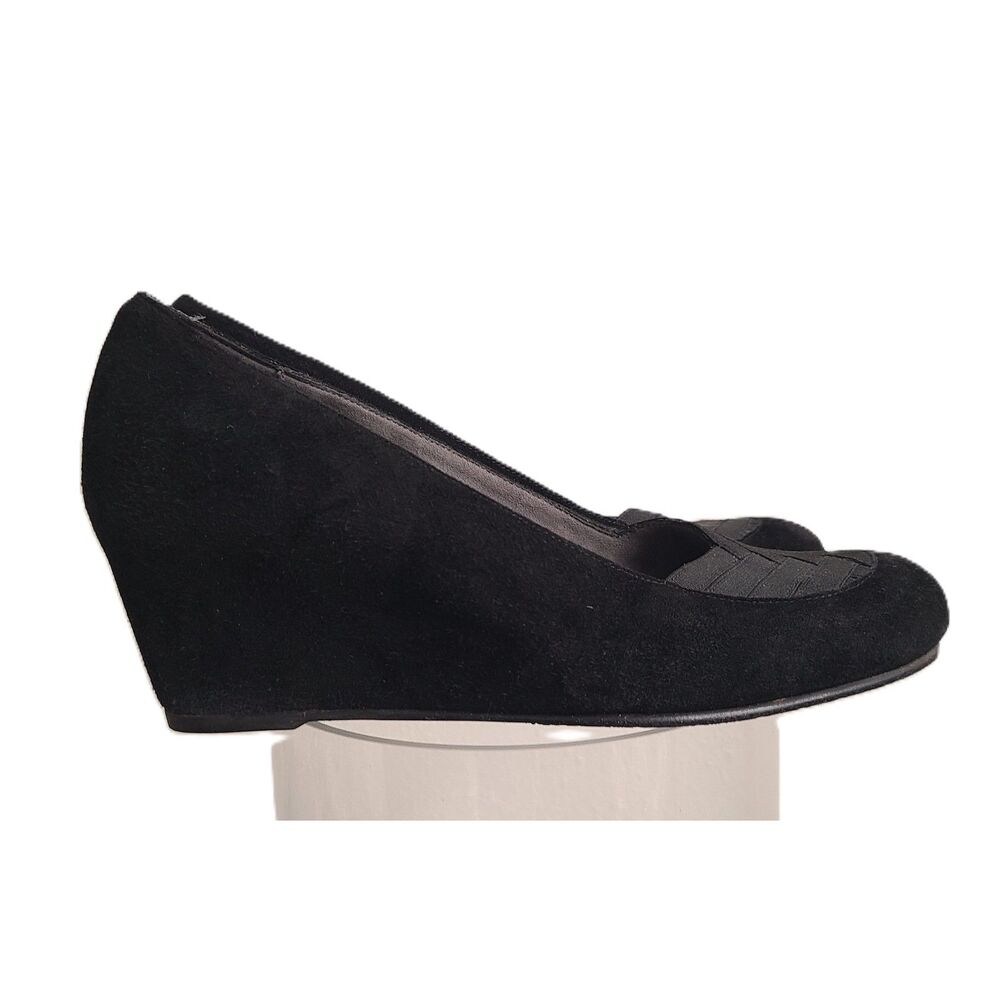 Stuart Weitzman Black Suede Wedge Heels US 7.5 Royal Classic‎ Pumps Quiet Luxury